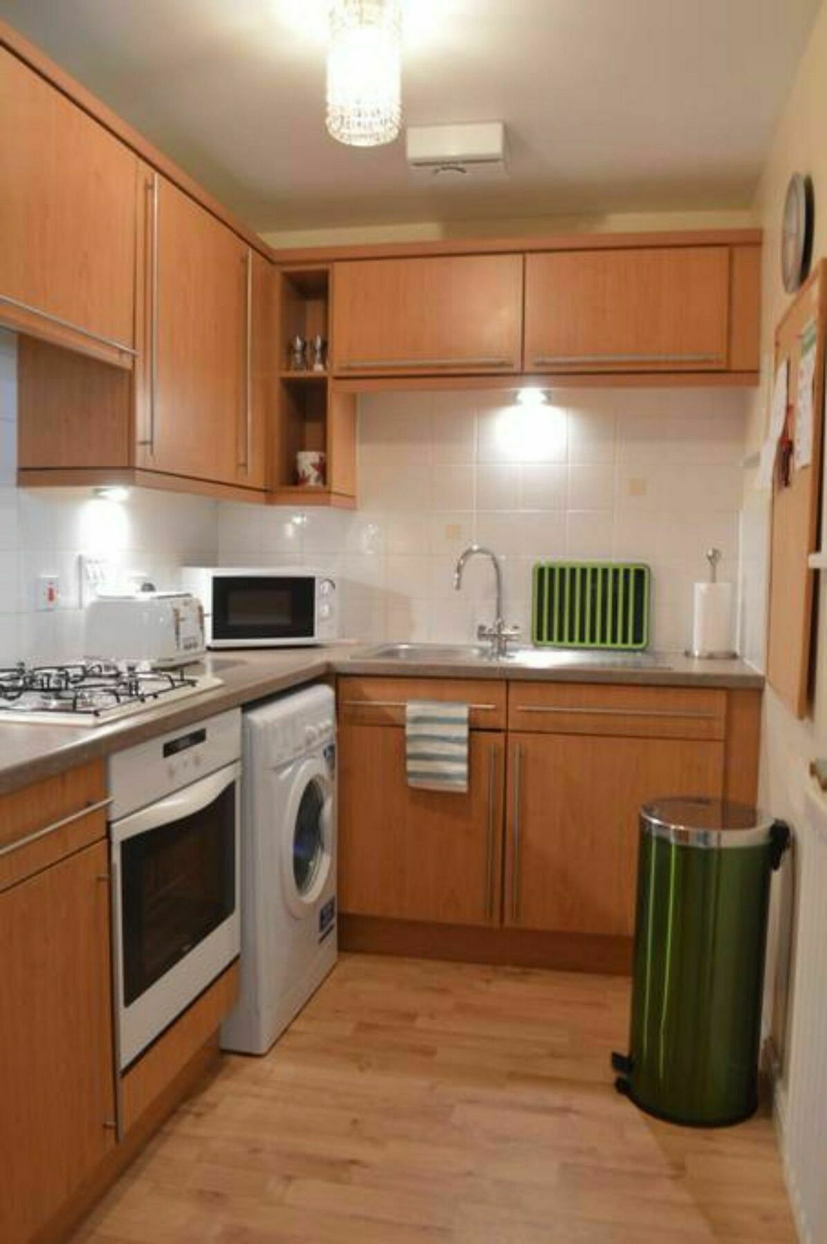 2 Bedroom Off Leith Walk Sleeps 5 * Edinburgh